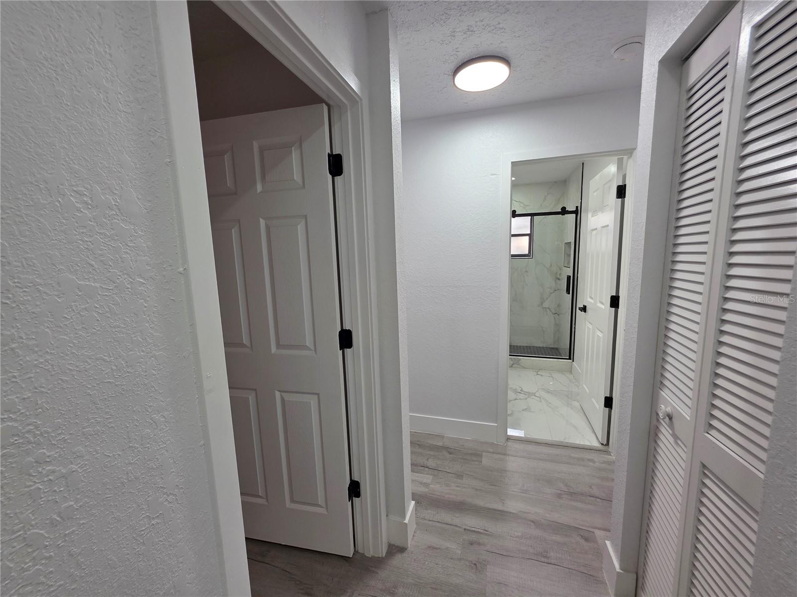 5044 ROANOKE DR — photo 20