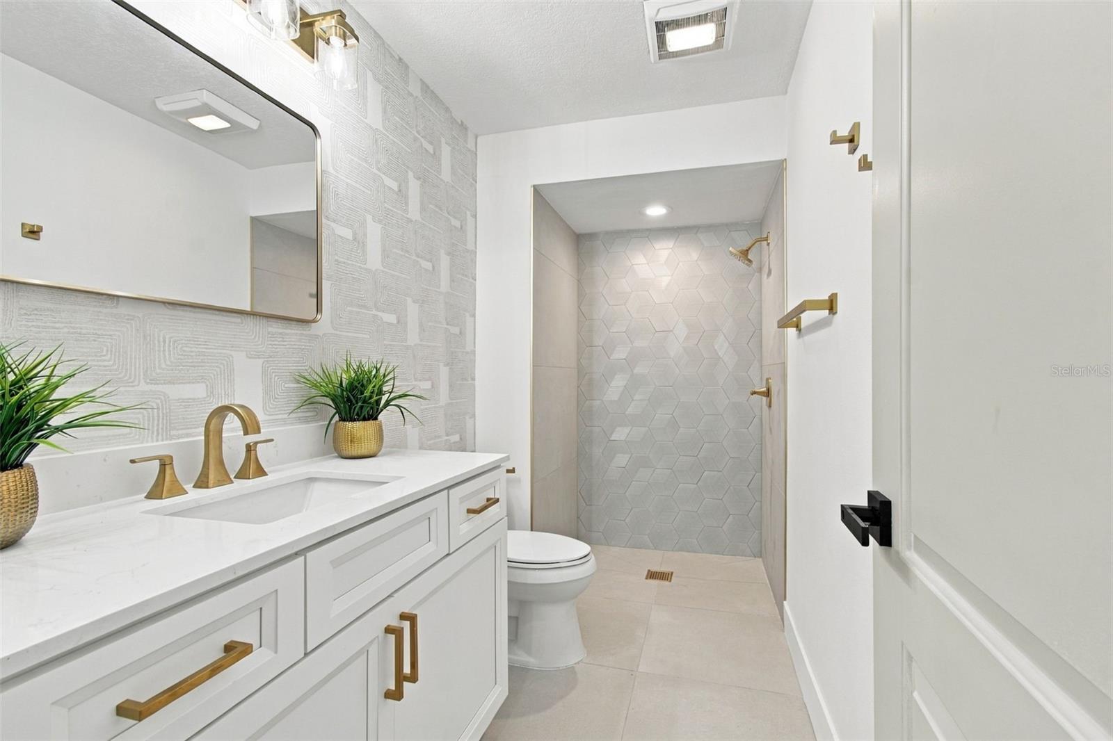 2942 CLUBHOUSE DR W — photo 35