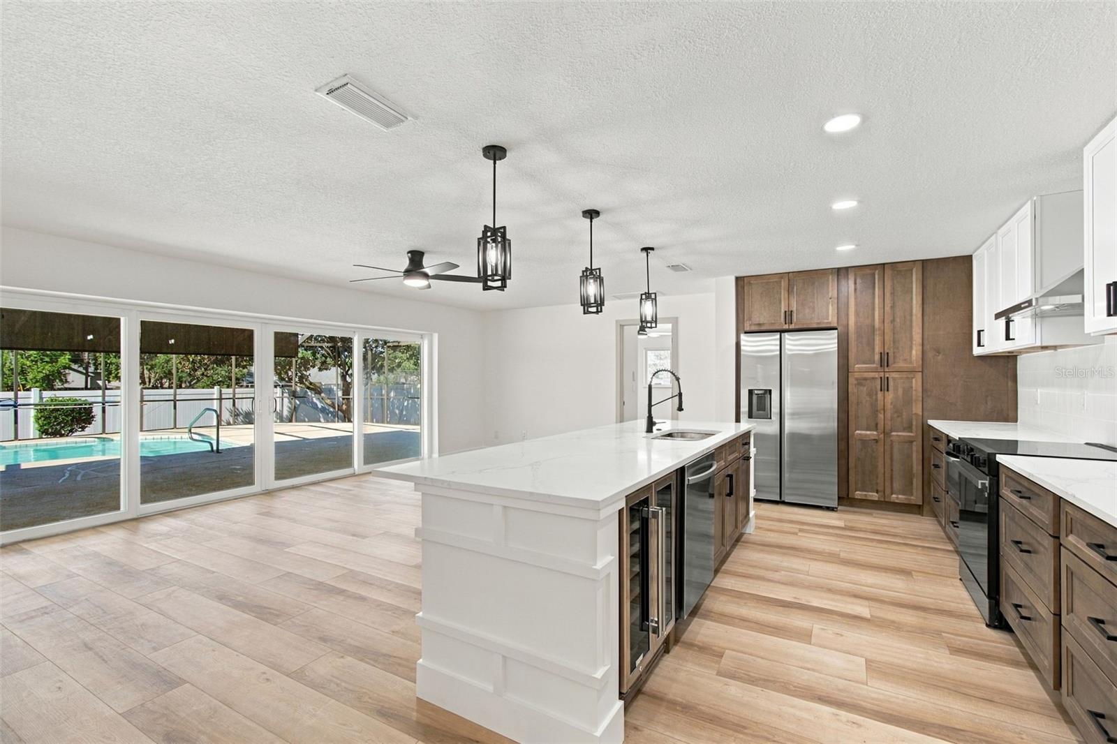 2942 CLUBHOUSE DR W — photo 11