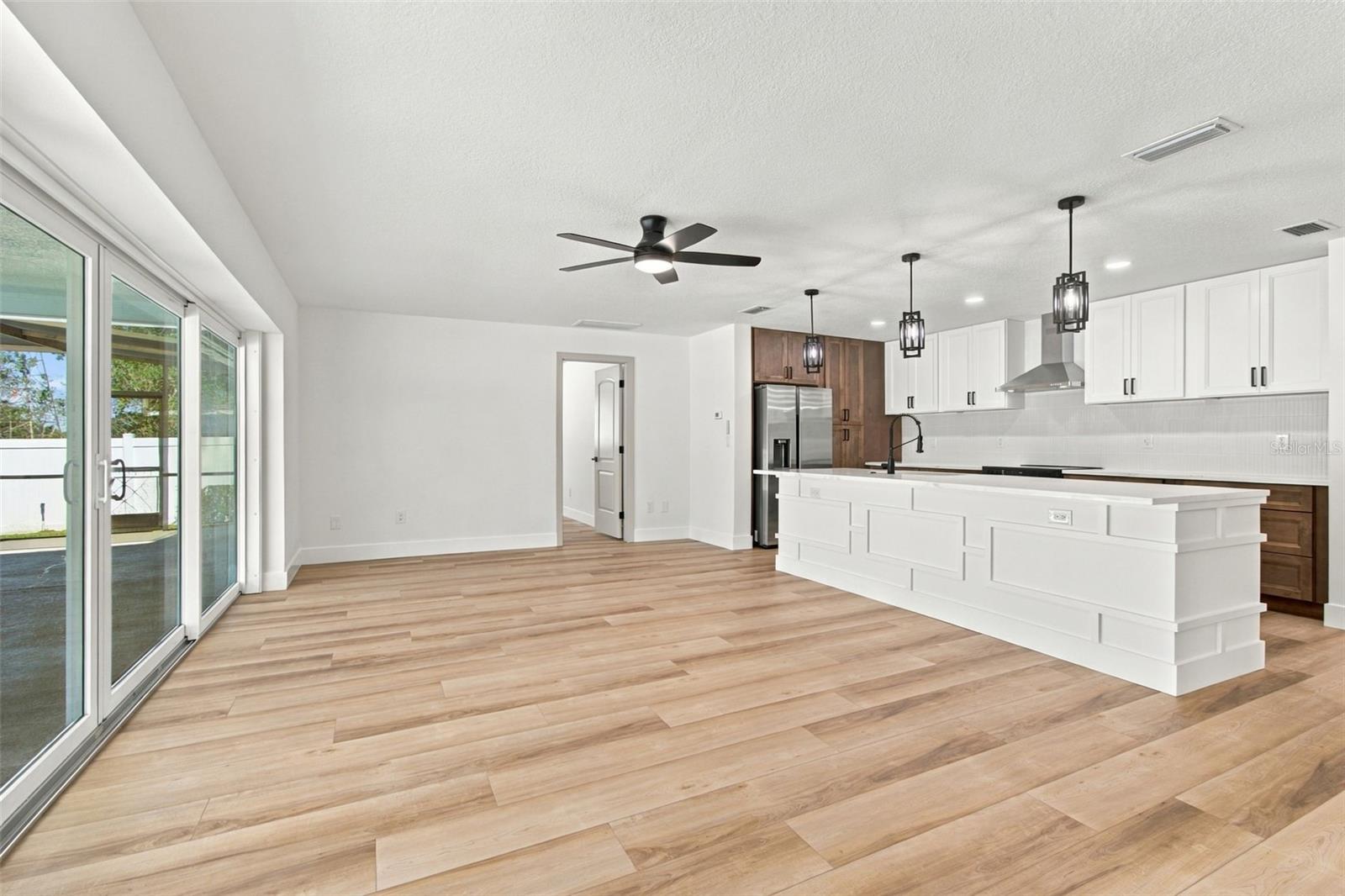 2942 CLUBHOUSE DR W — photo 16