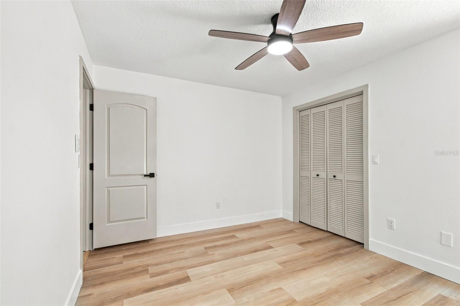 2942 CLUBHOUSE DR W — photo 34
