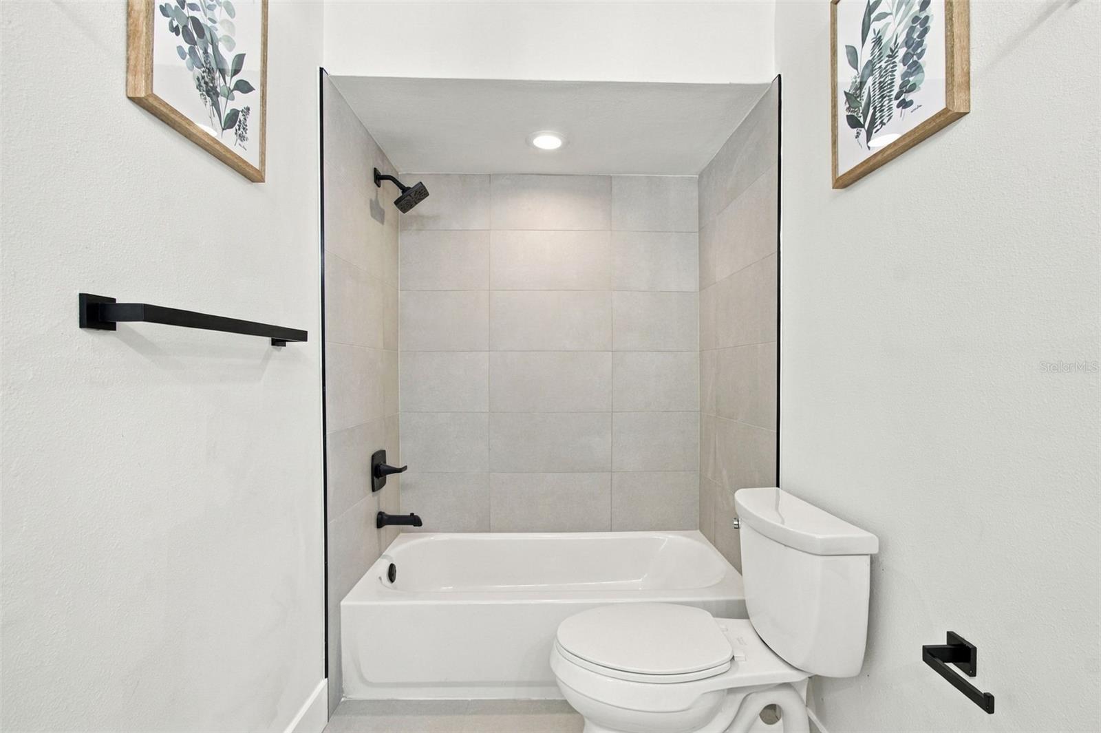 2942 CLUBHOUSE DR W — photo 42