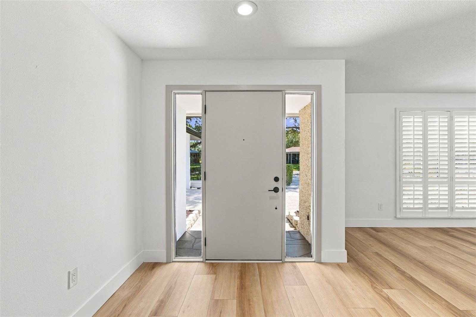 2942 CLUBHOUSE DR W — photo 5