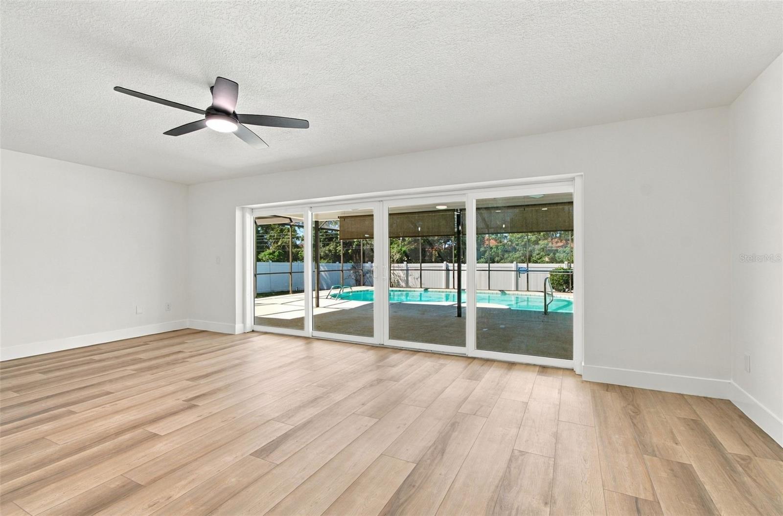 2942 CLUBHOUSE DR W — photo 18