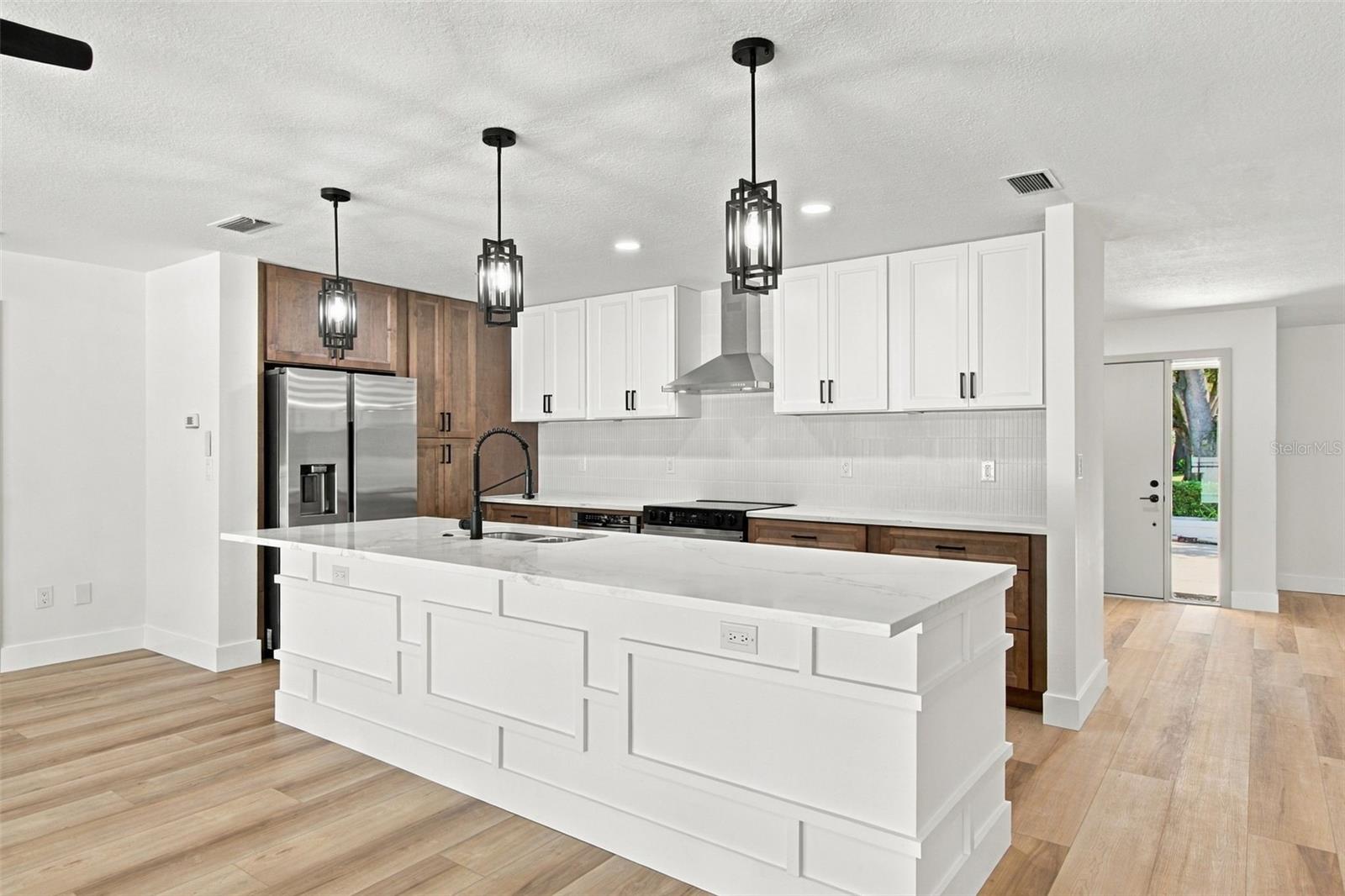 2942 CLUBHOUSE DR W — photo 15