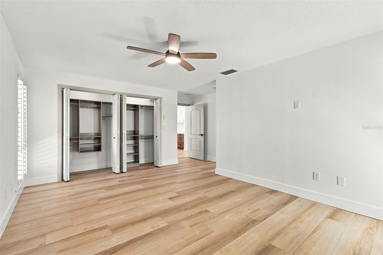 2942 CLUBHOUSE DR W — photo 23