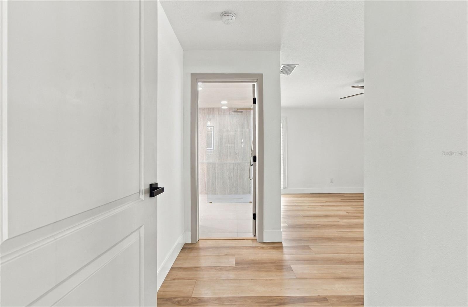 2942 CLUBHOUSE DR W — photo 21