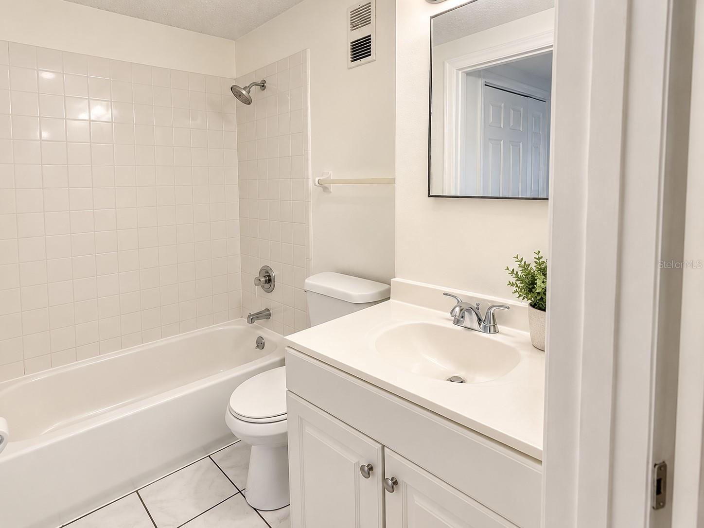7601 ABBEY LN #Unit C — photo 8