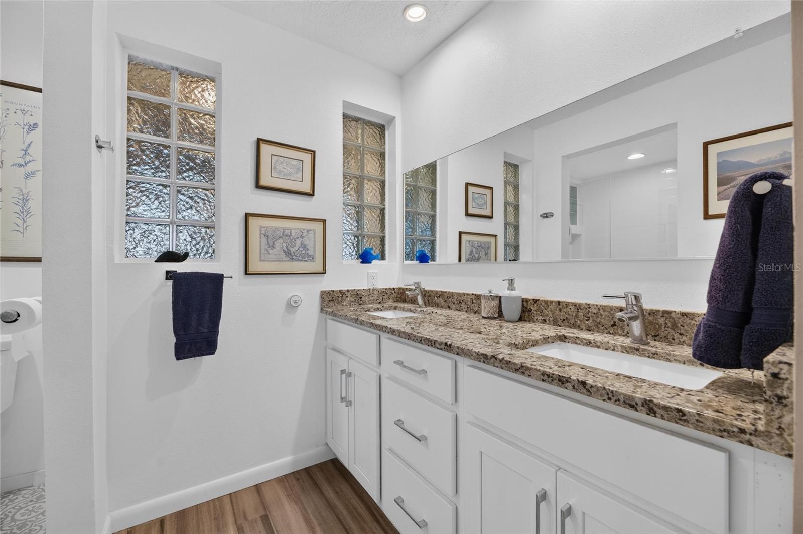 2780 N RIVERSIDE DR #601 — photo 28
