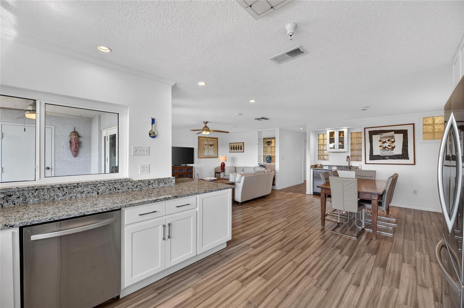 2780 N RIVERSIDE DR #601 — photo 22
