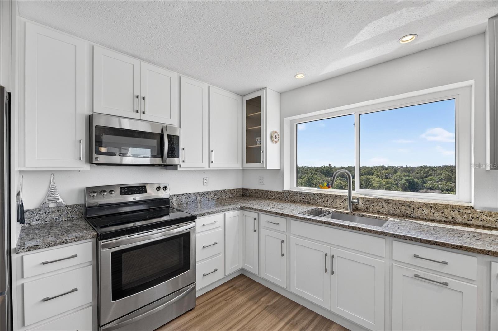 2780 N RIVERSIDE DR #601 — photo 18