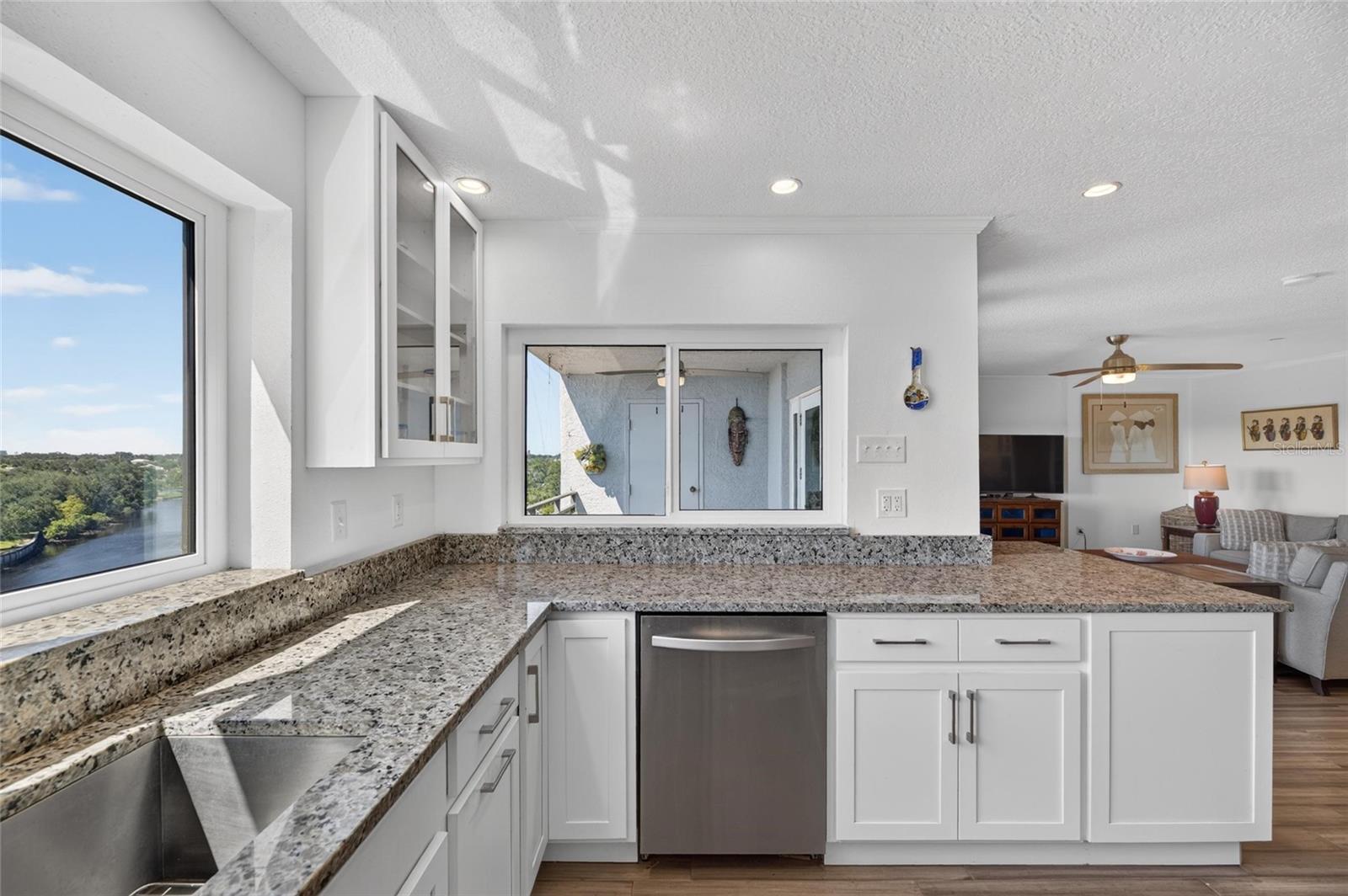 2780 N RIVERSIDE DR #601 — photo 23