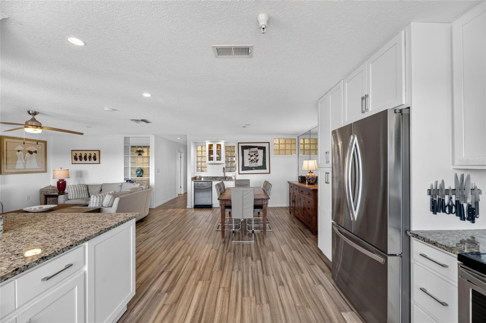 2780 N RIVERSIDE DR #601 — photo 20