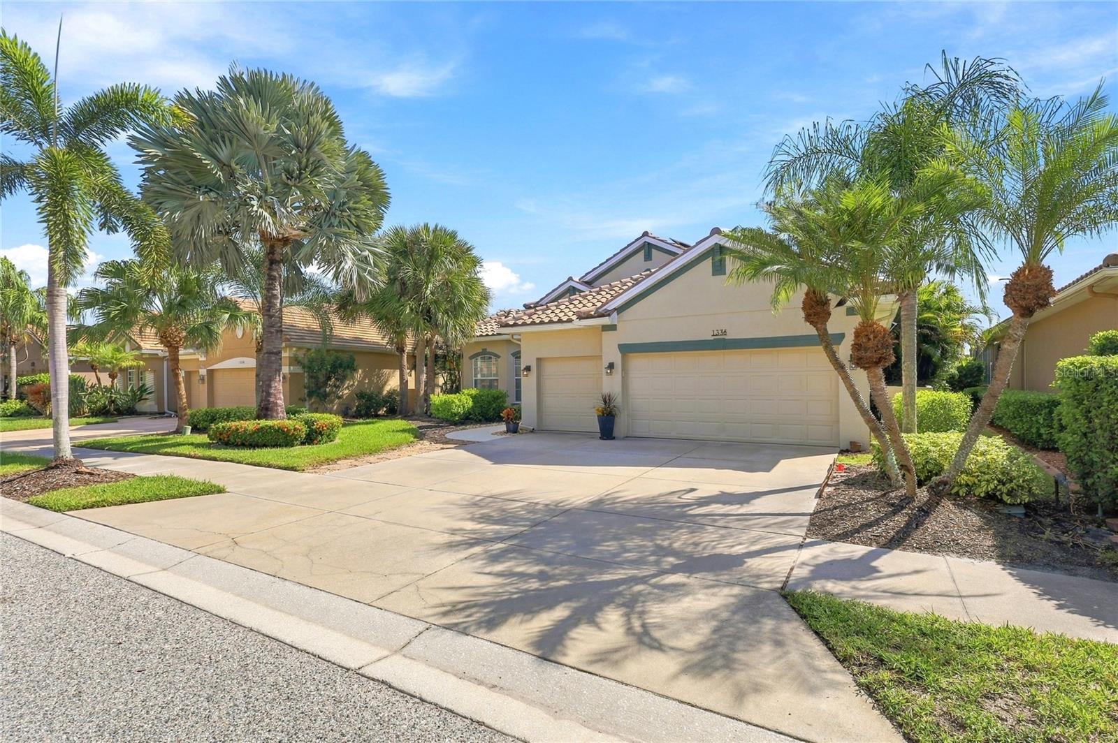 1336 CREEK NINE DR — photo 3