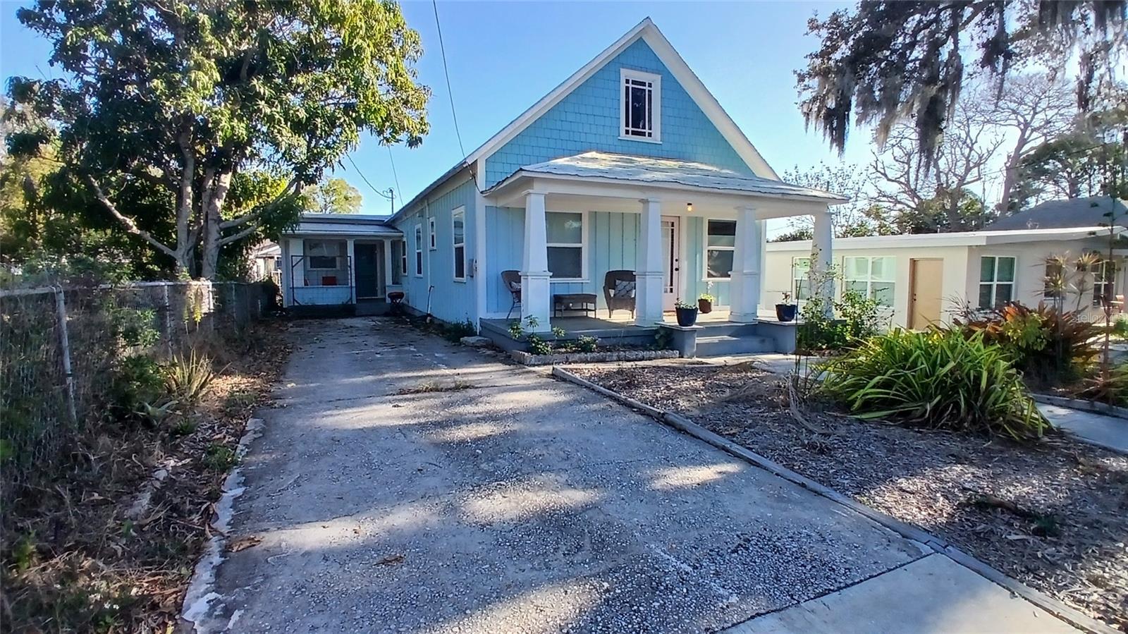 542 DIVISION ST — photo 3