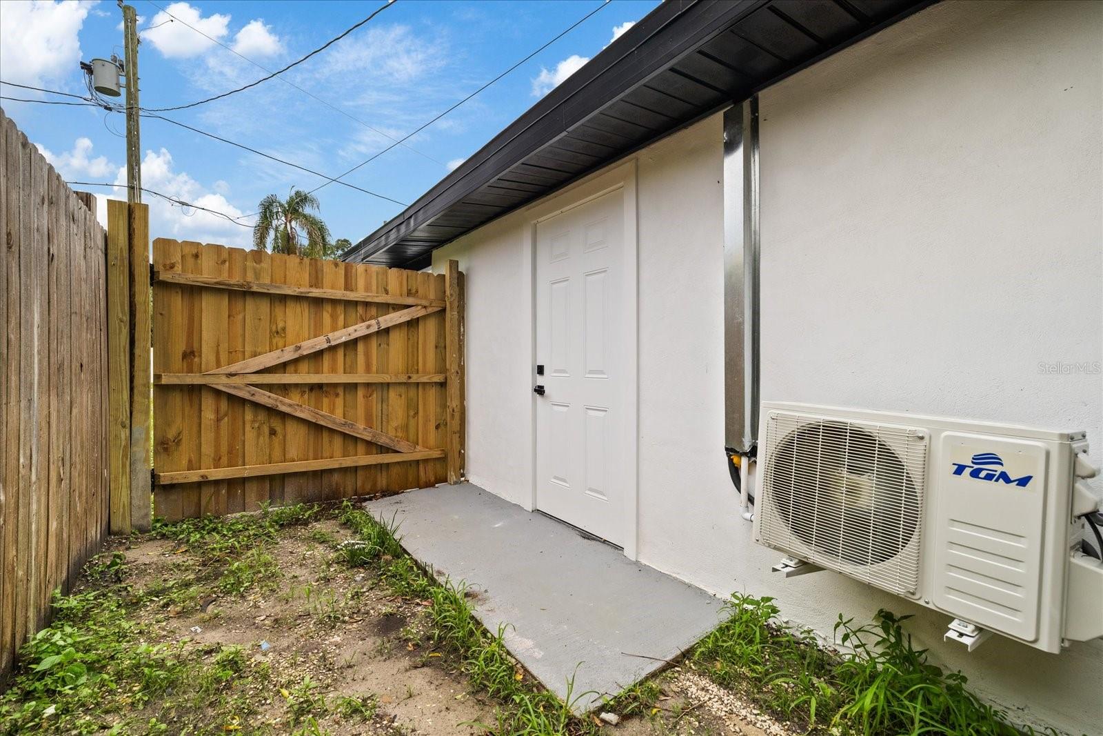7361 ROYAL PALM DR — photo 26