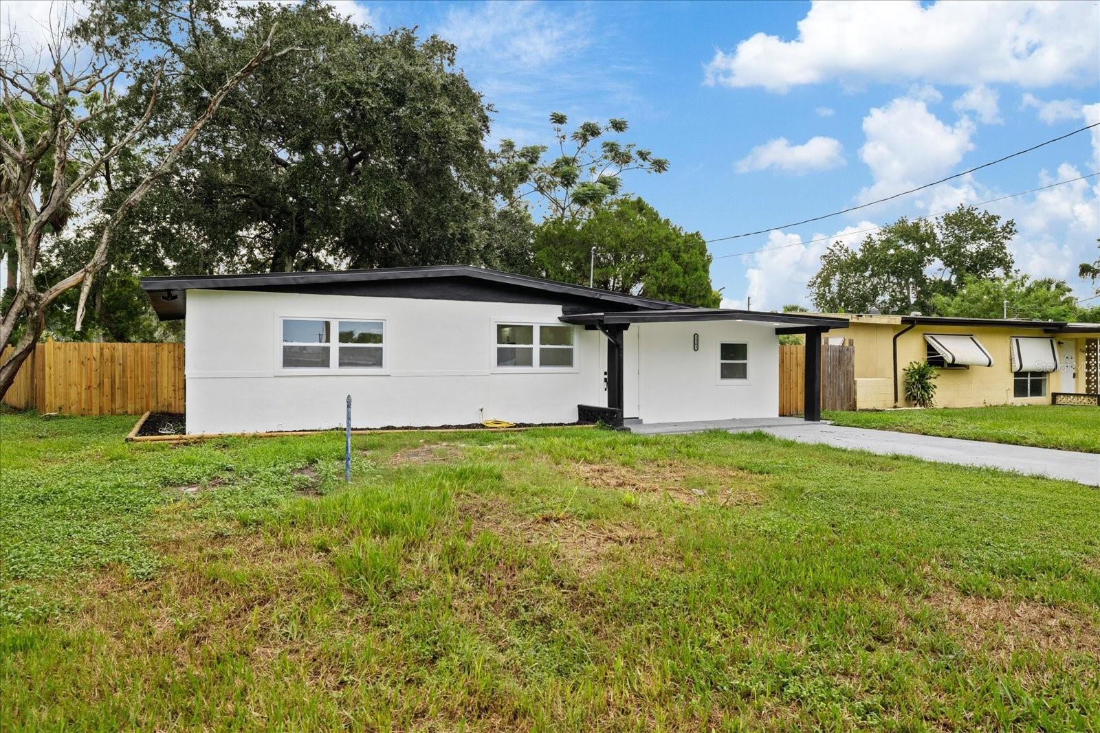7361 ROYAL PALM DR — photo 2