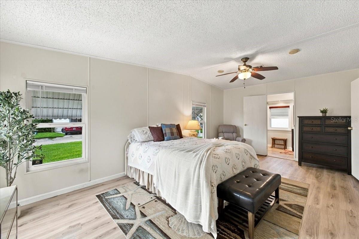 4 MEADOWLARK CIR — photo 20