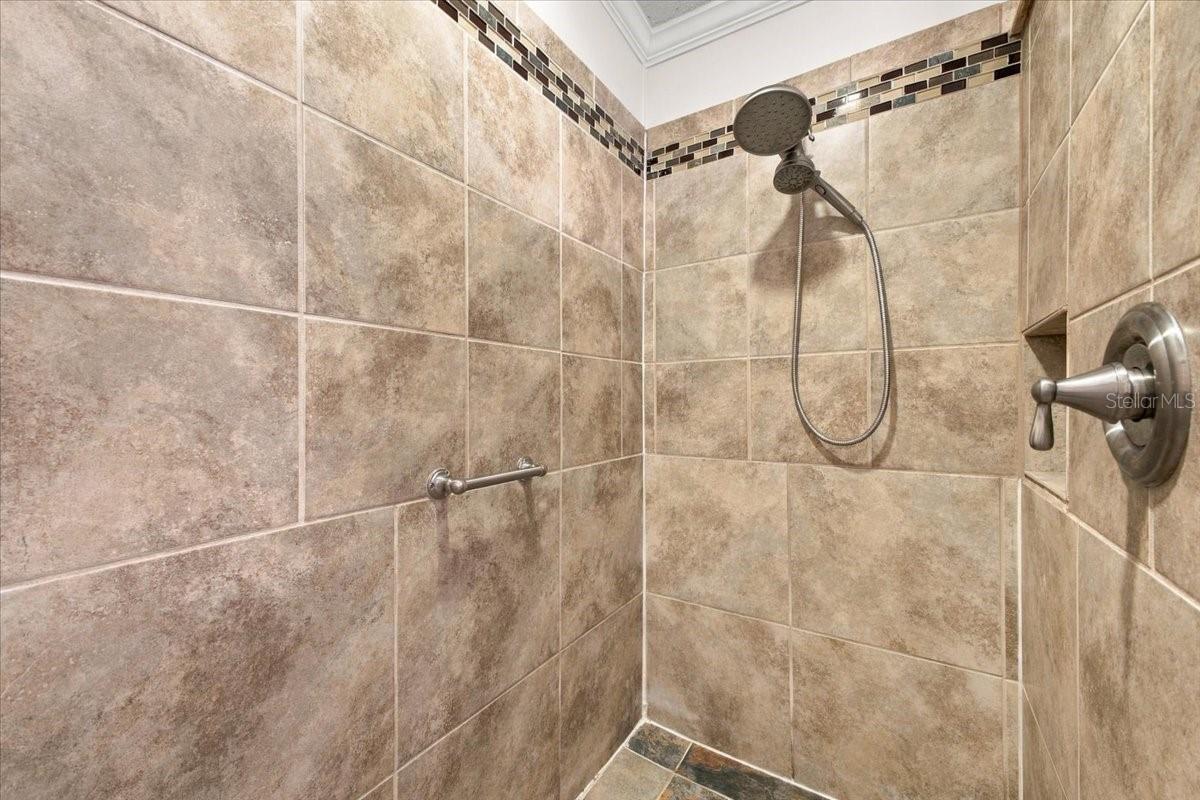4 MEADOWLARK CIR — photo 24