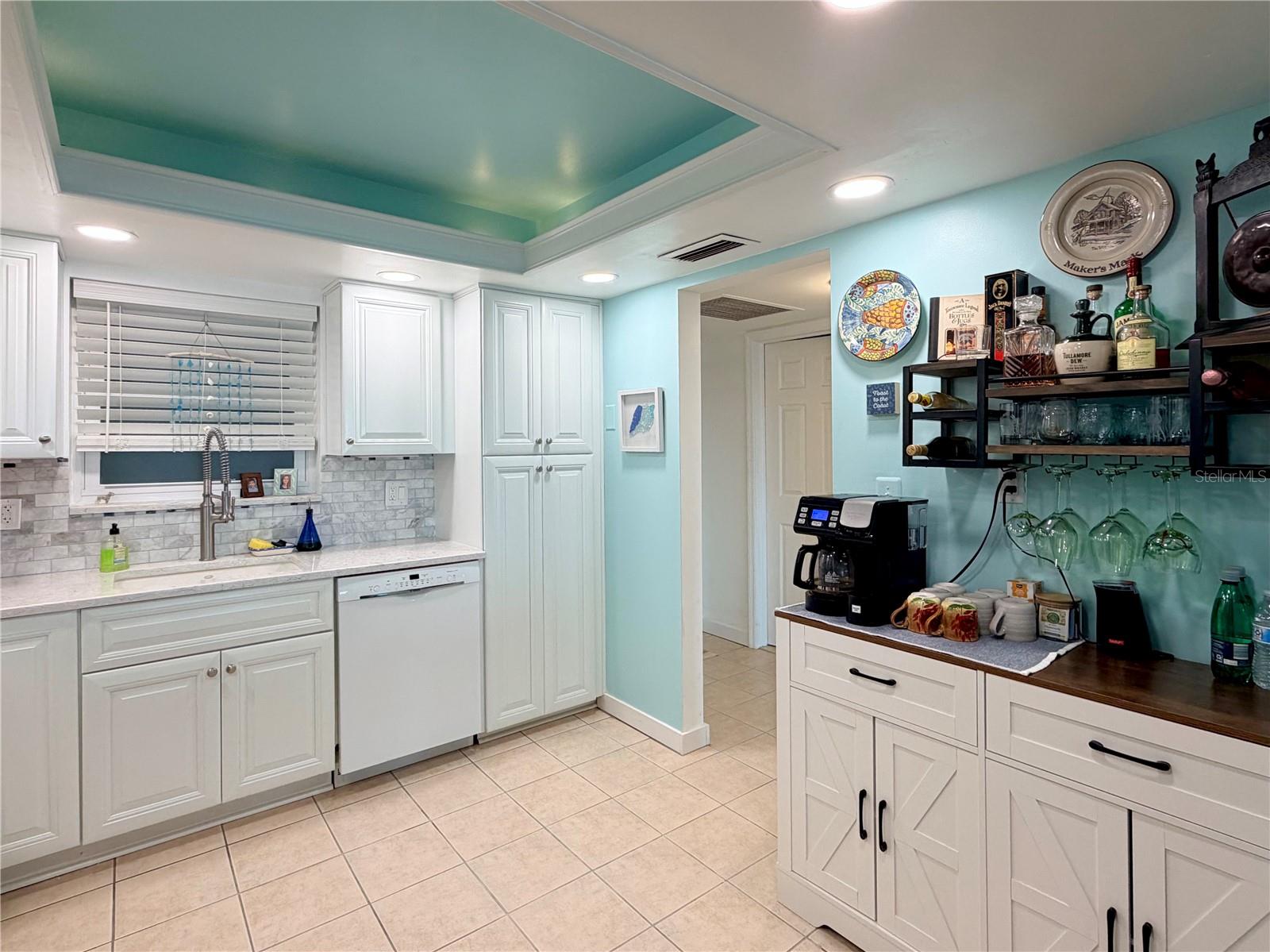 5200 BRITTANY DR S #206 — photo 9