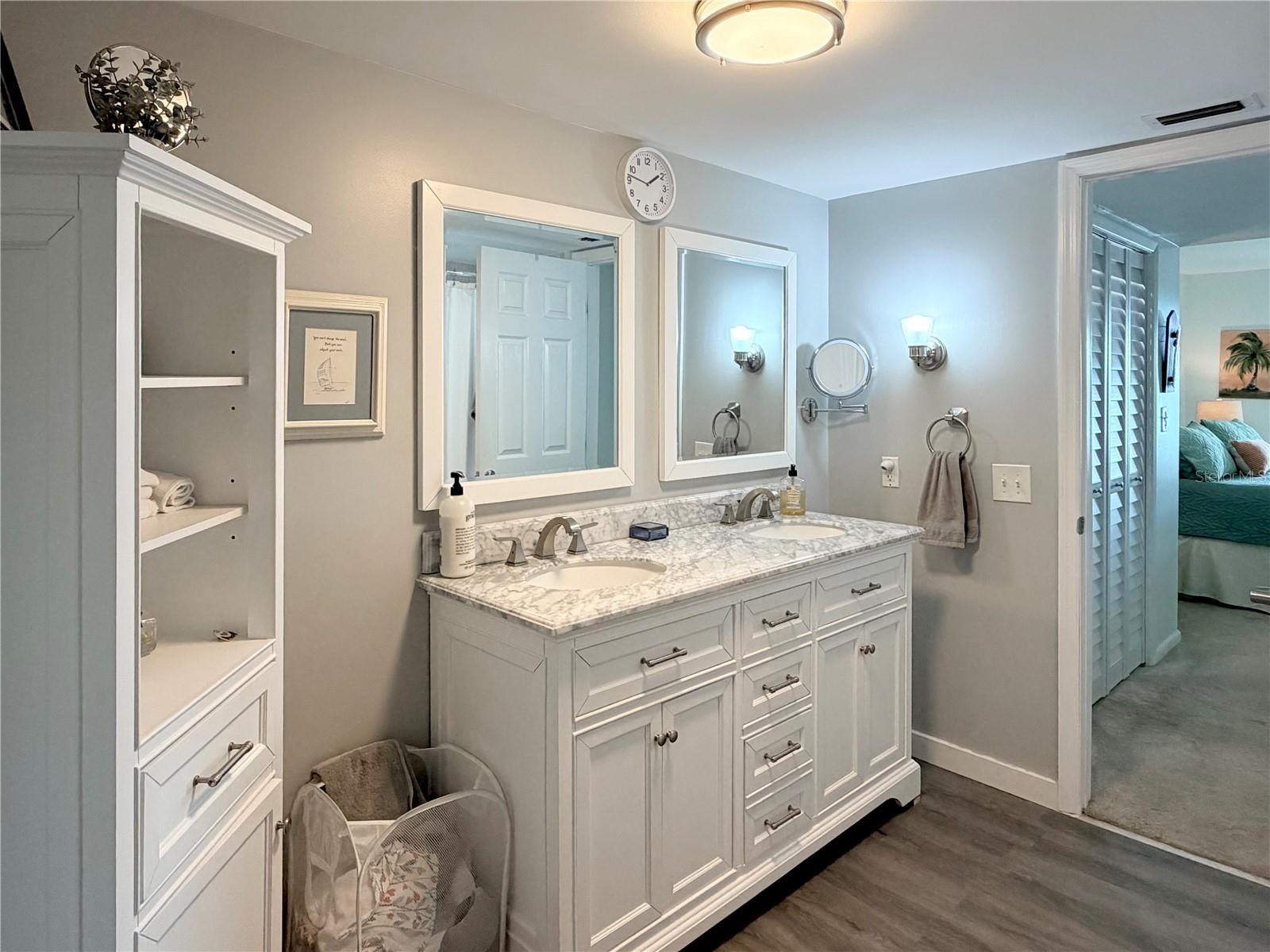 5200 BRITTANY DR S #206 — photo 17