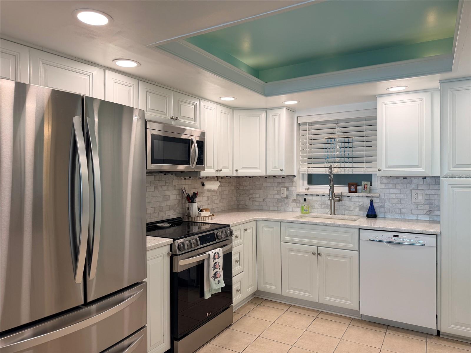 5200 BRITTANY DR S #206 — photo 8