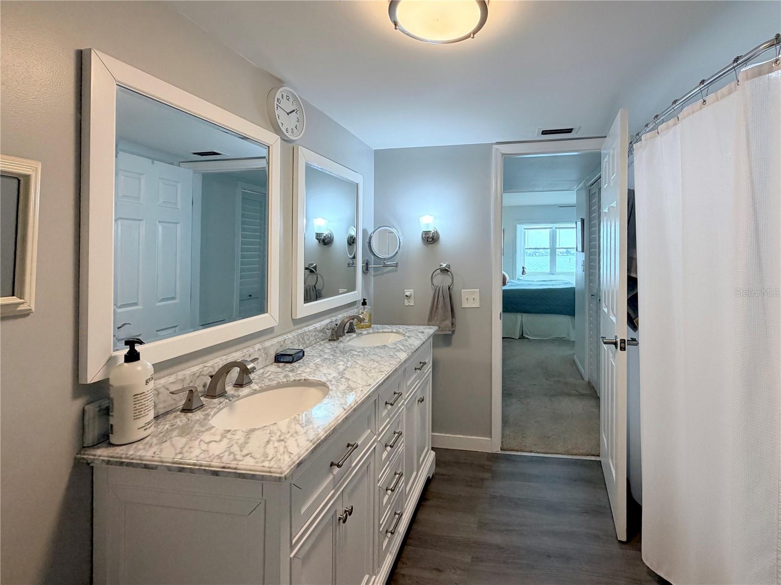 5200 BRITTANY DR S #206 — photo 19