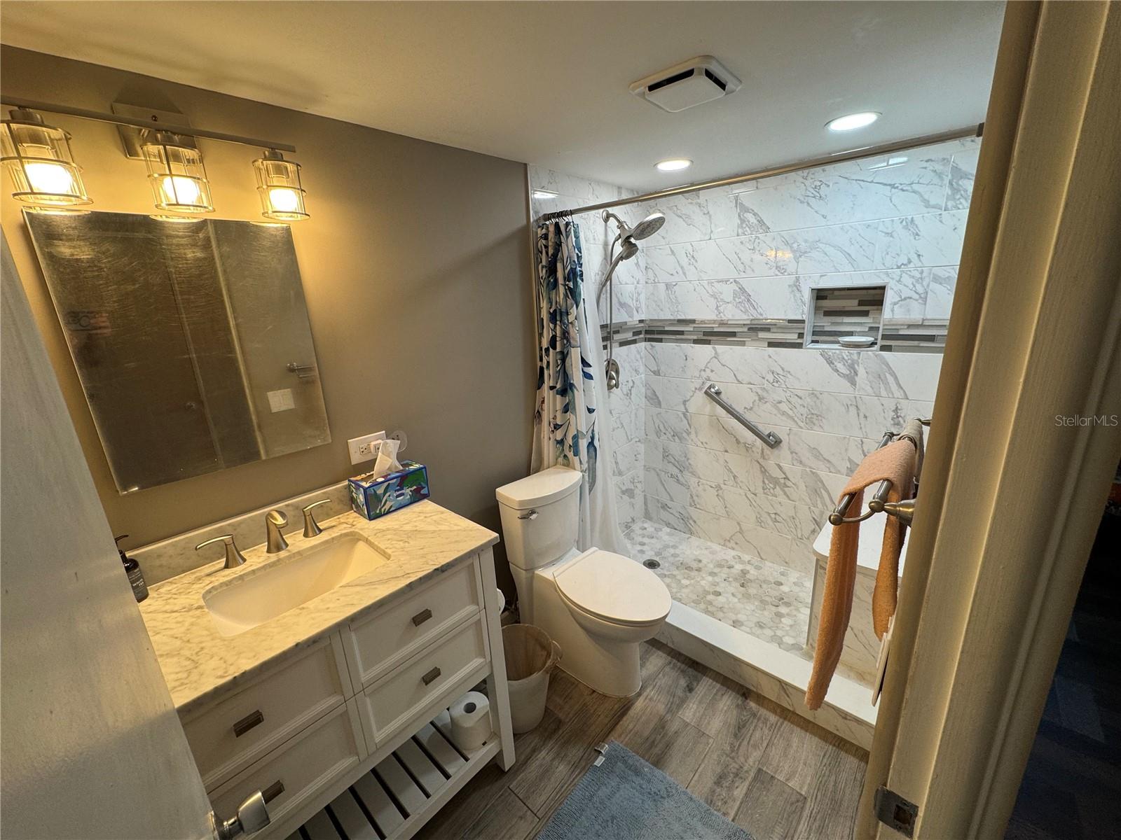 2020 WORLD PARKWAY BLVD #8 — photo 4