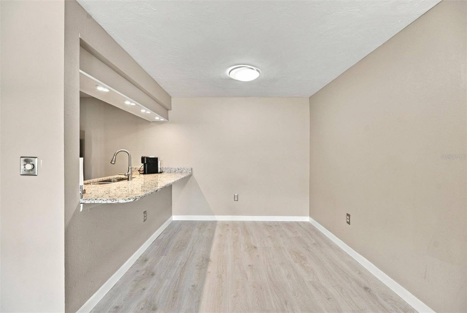 3265 BENEVA RD #104 — photo 5