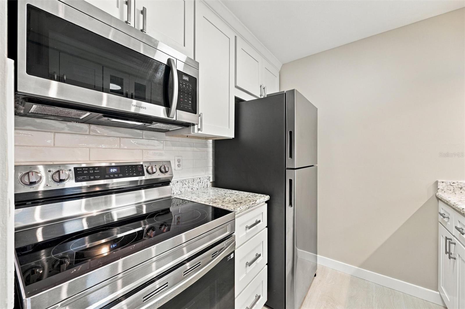 3265 BENEVA RD #104 — photo 6