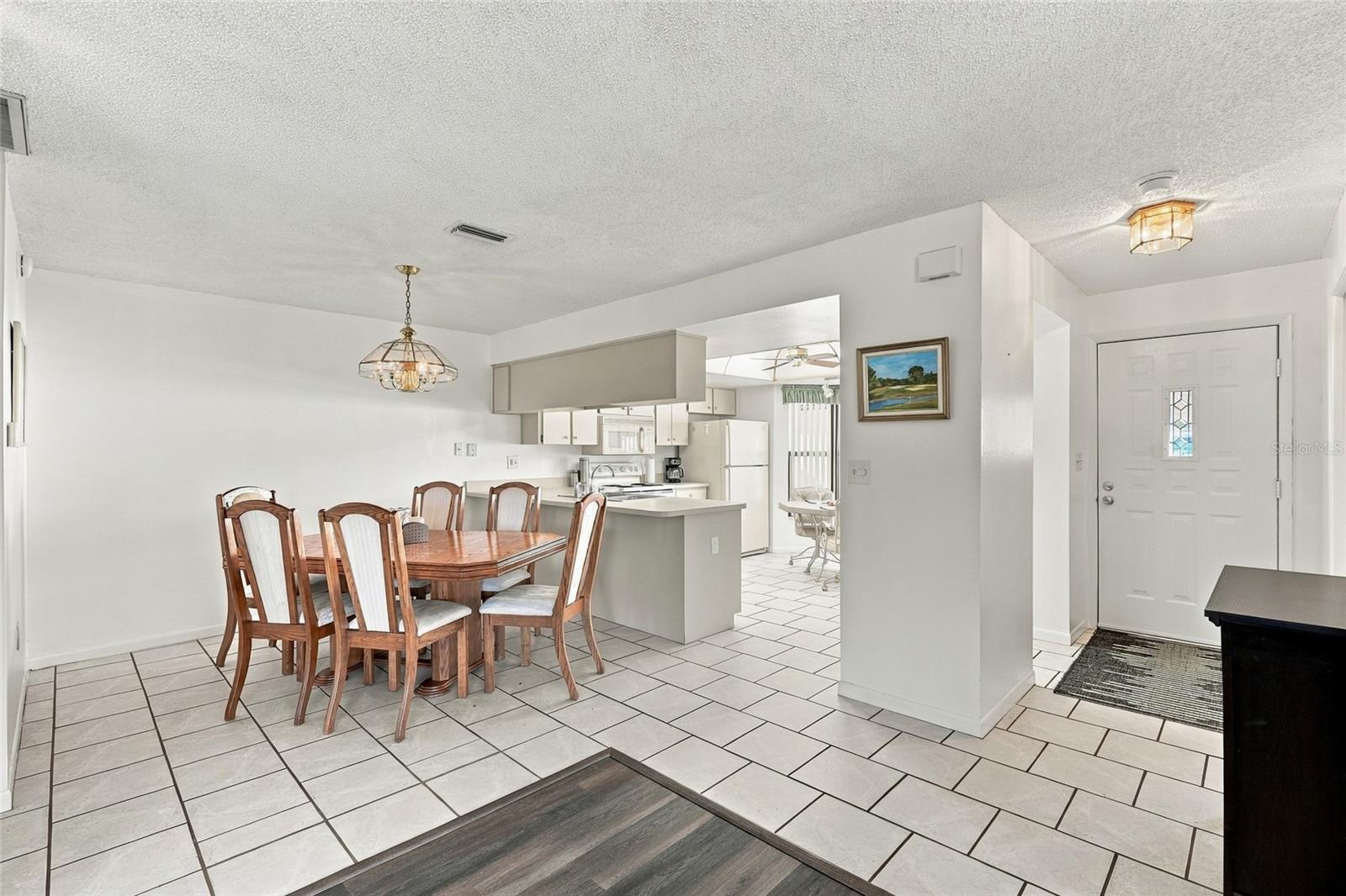 3422 LORI LN #3422 — photo 8