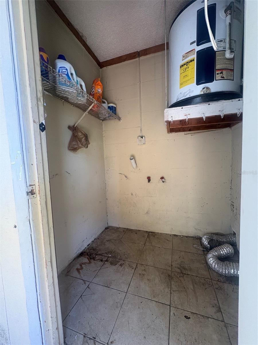 12723 LOCKEY LN — photo 16