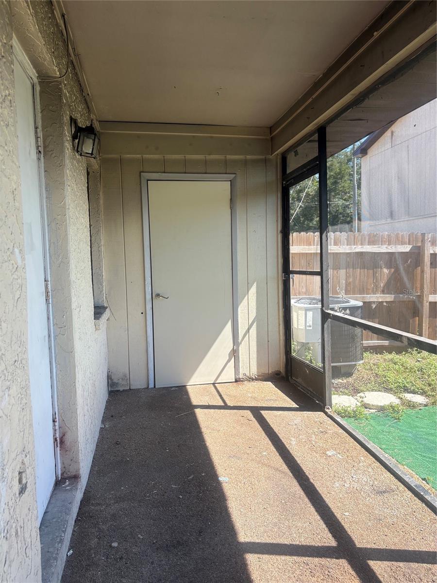 12723 LOCKEY LN — photo 15