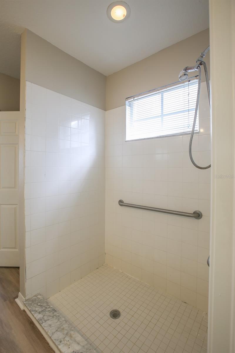 16244 BRIDGEWALK DR — photo 17