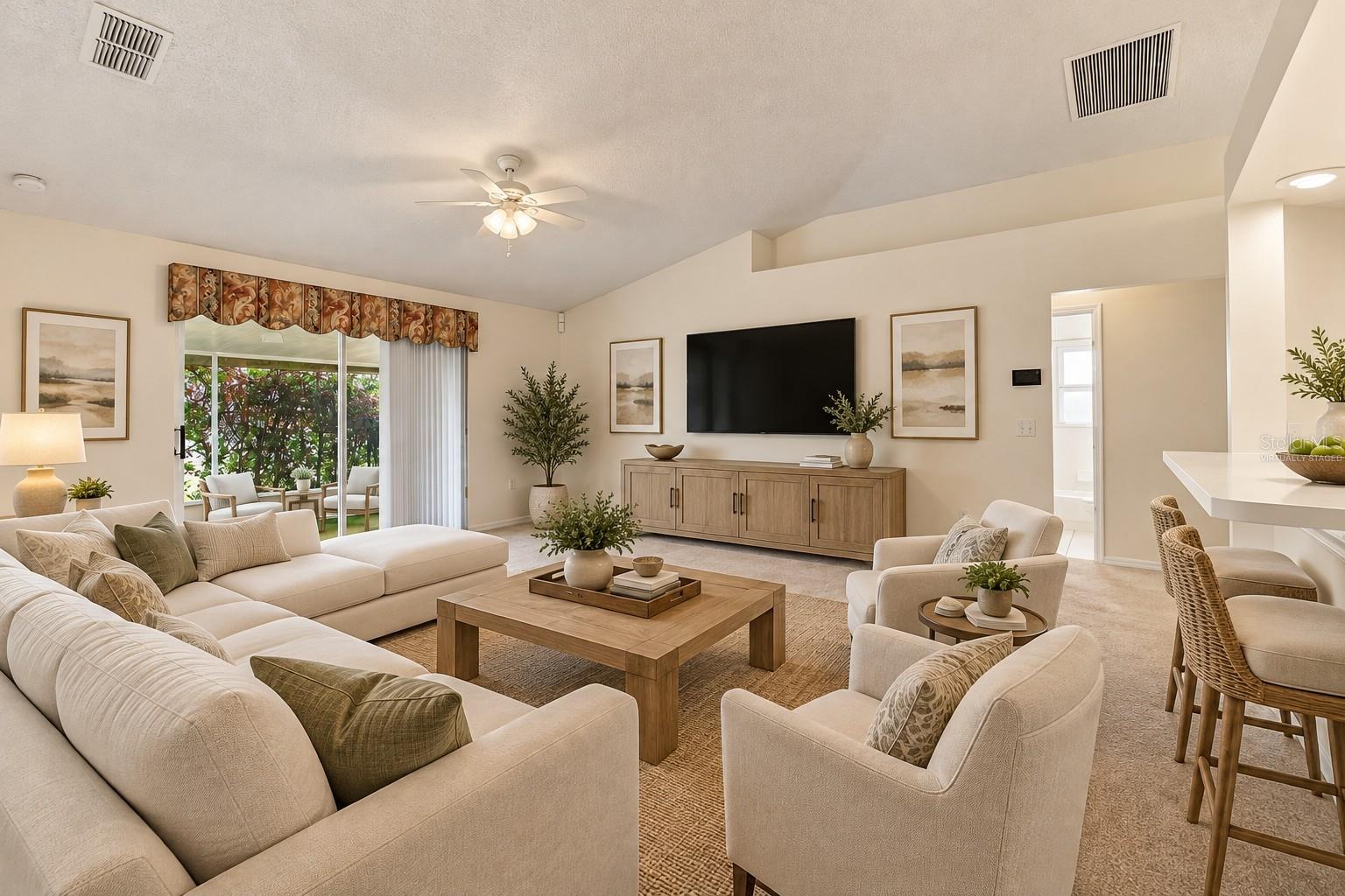 610 LAKEMONT DR — photo 4