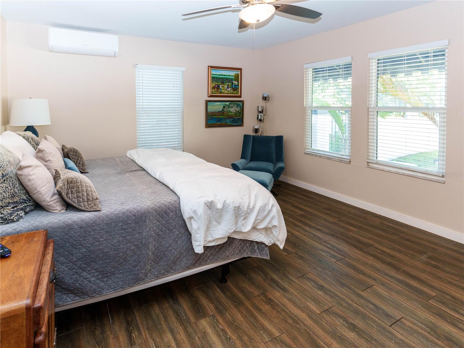2633 W SUNSET DR — photo 21