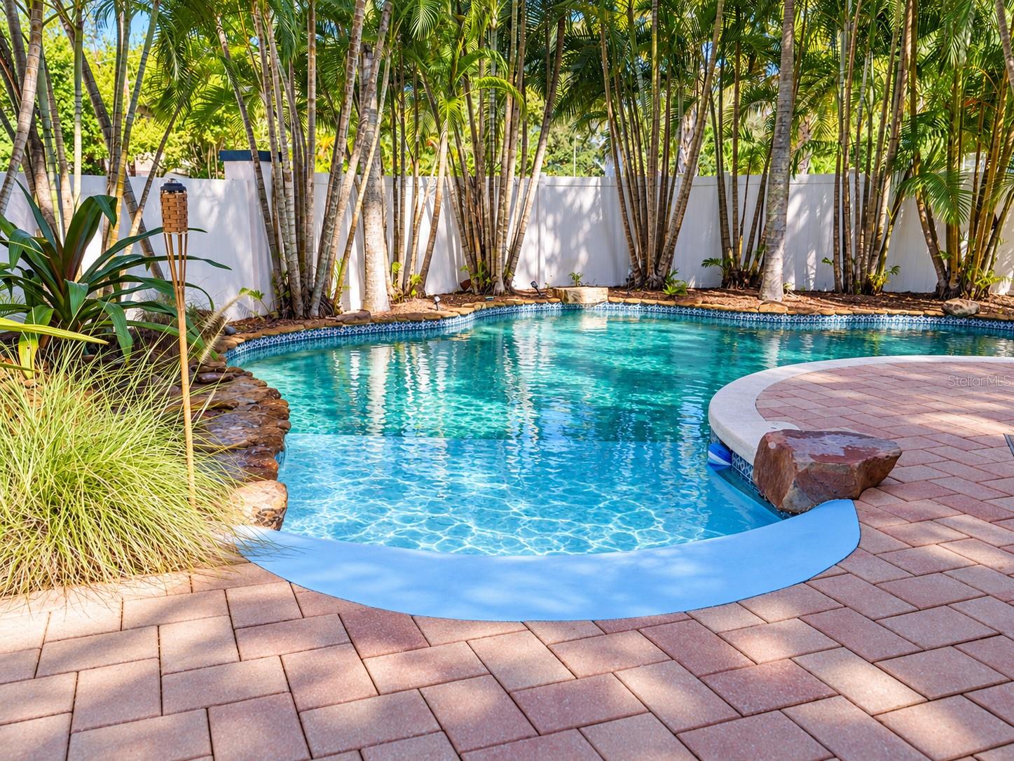 2633 W SUNSET DR — photo 41