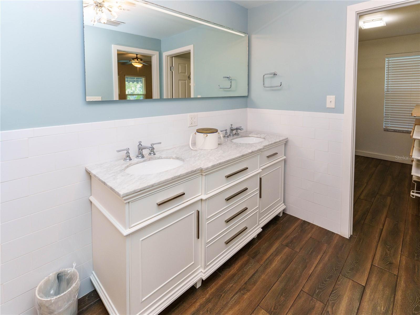 2633 W SUNSET DR — photo 24