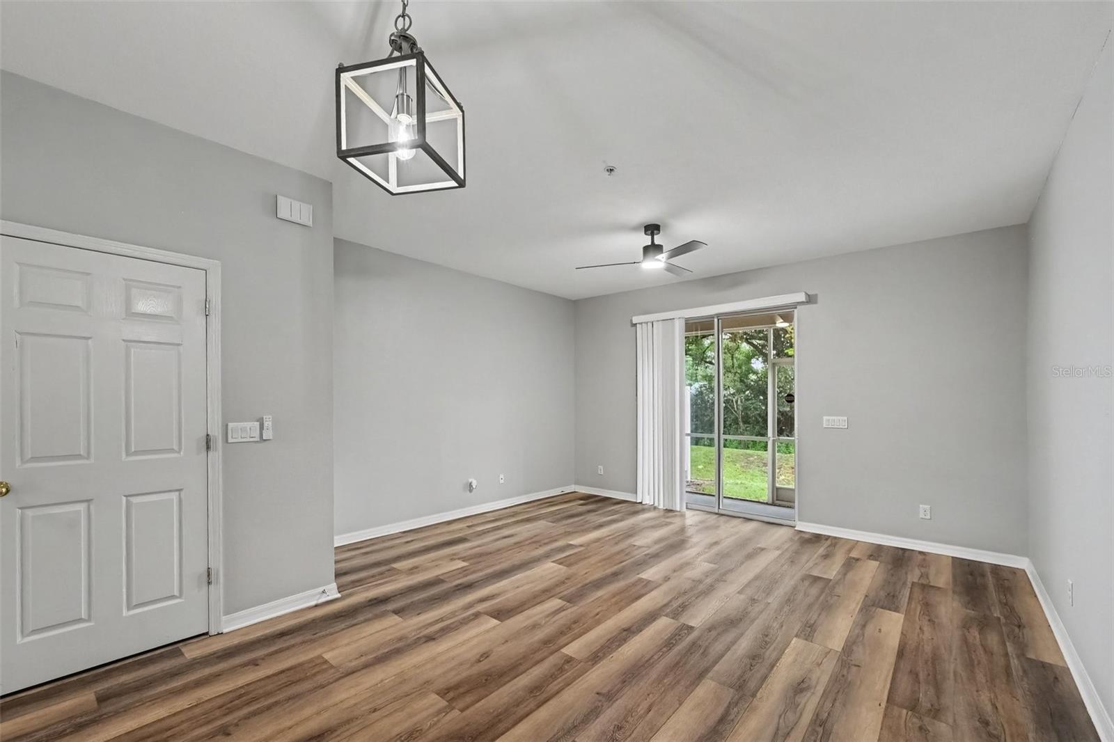 1125 GRANTHAM DR — photo 4