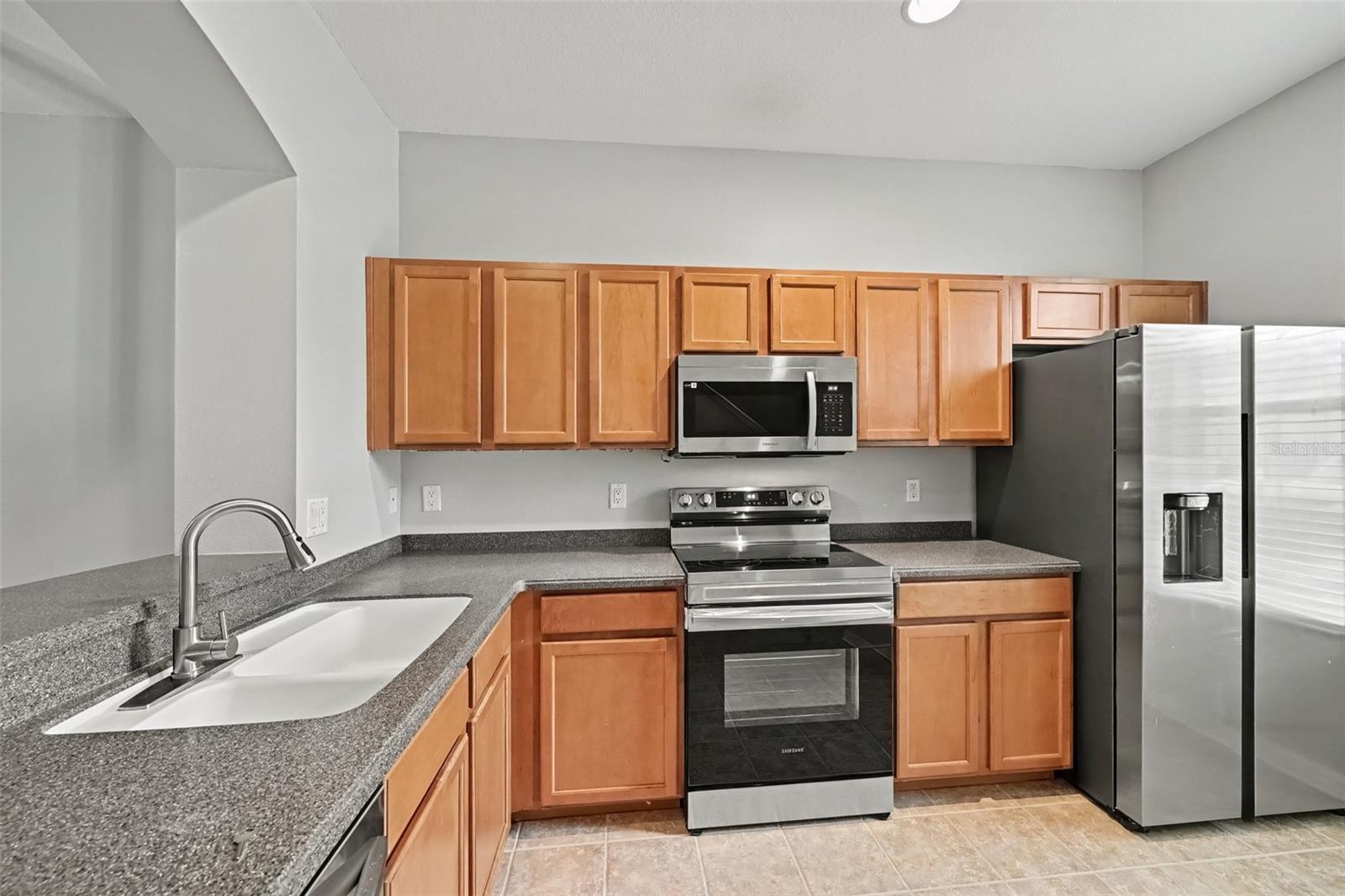 1125 GRANTHAM DR — photo 15
