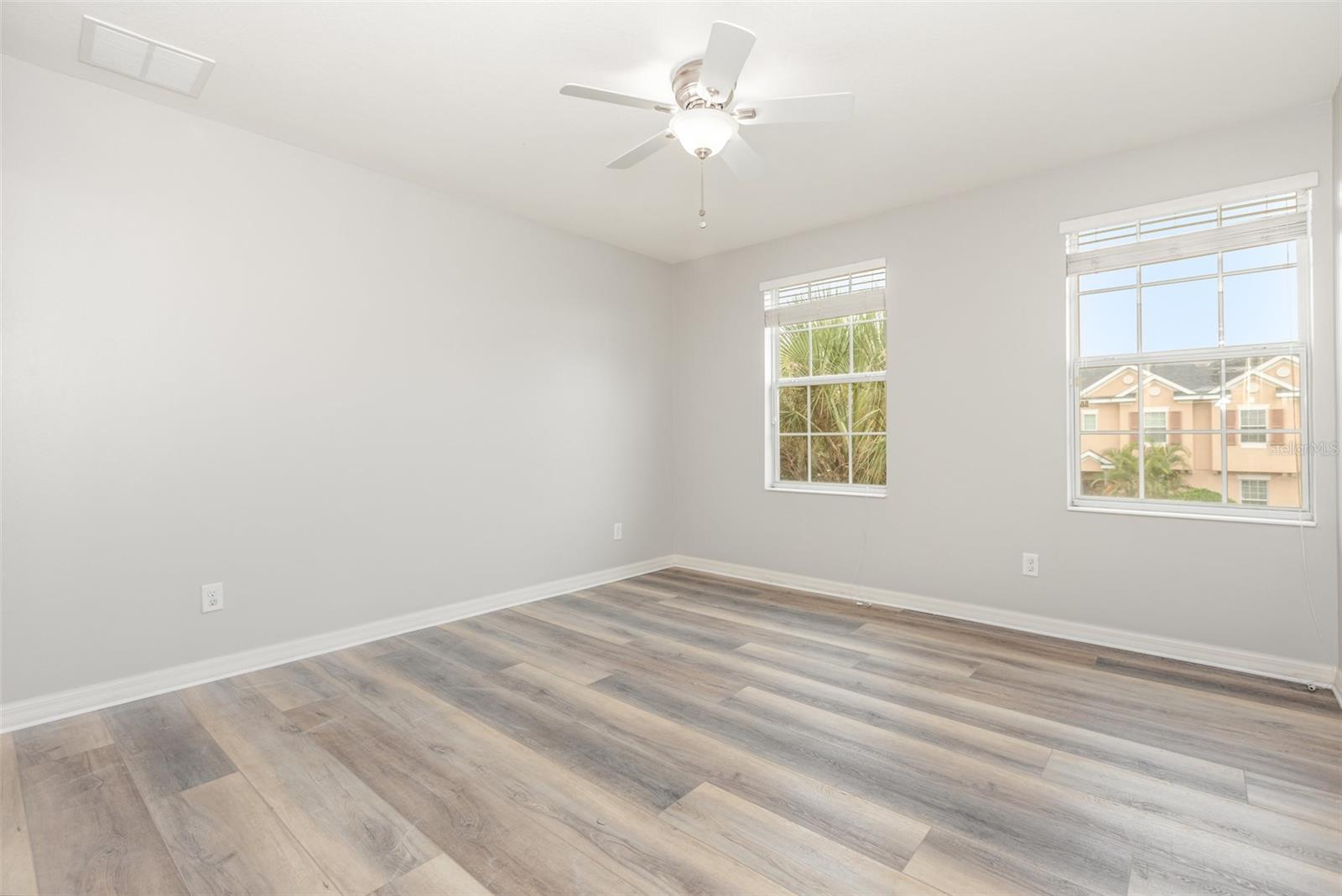 1125 GRANTHAM DR — photo 26