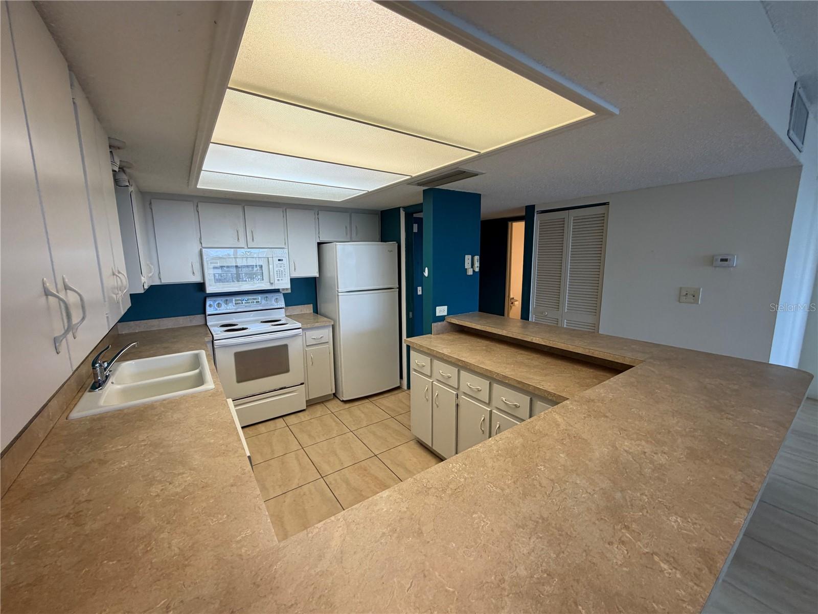450 TREASURE ISLAND CWY #302 — photo 2