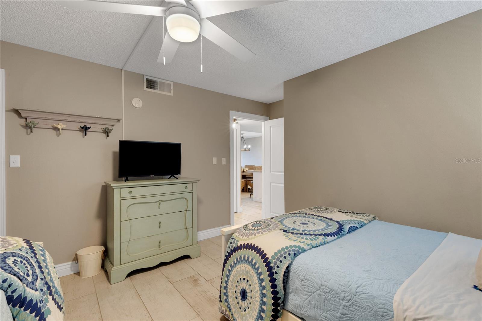 420 BEACH RD #507 — photo 26