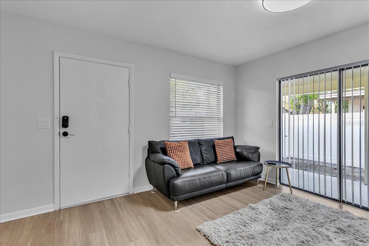 5210 S ZION ST — photo 6