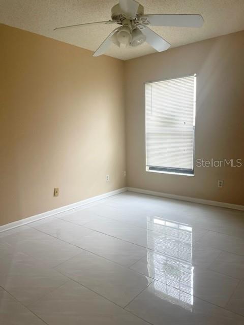 1520 ATTLEBORO LN — photo 37