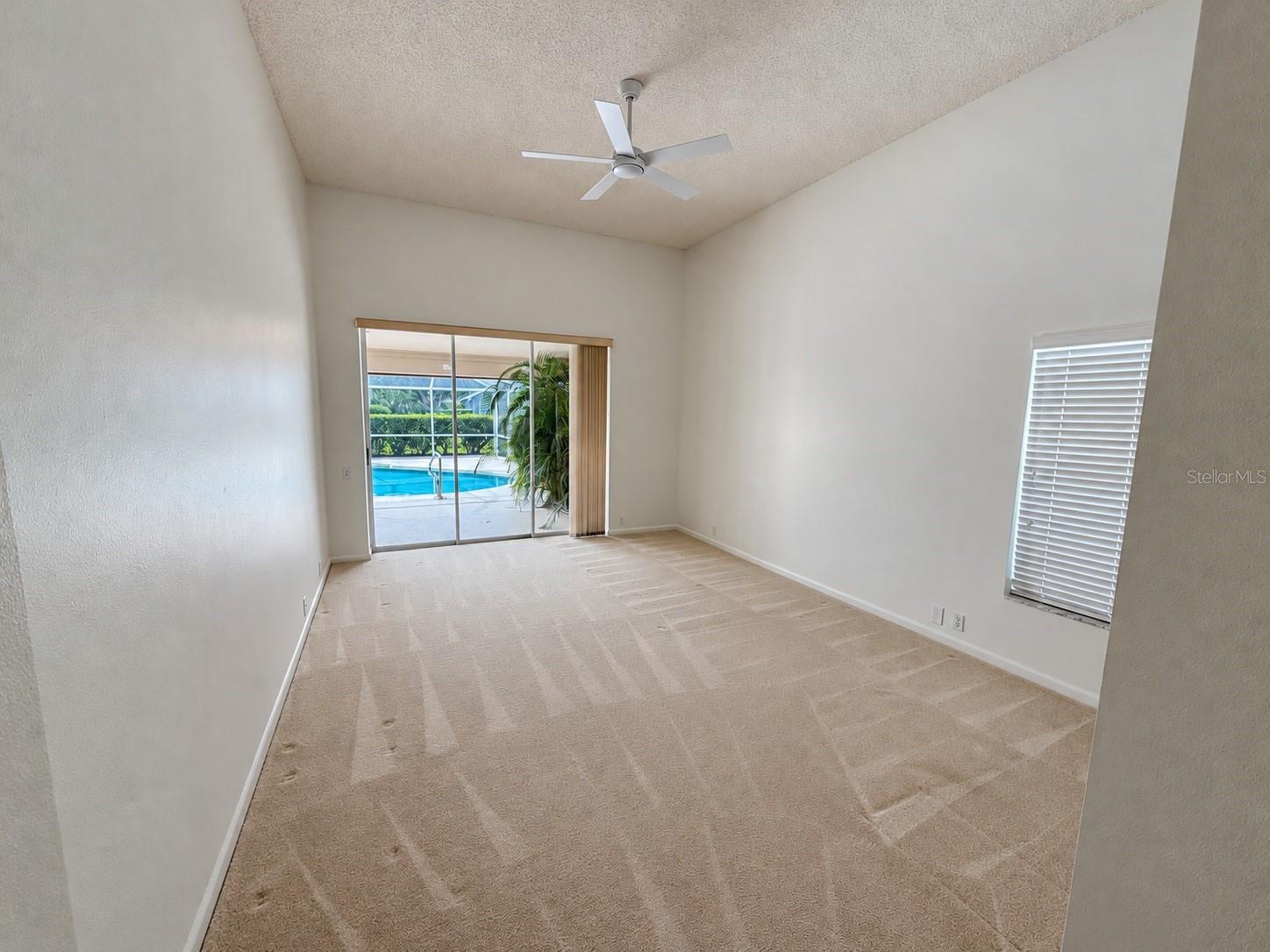 4871 WINTERHAVEN DR — photo 12