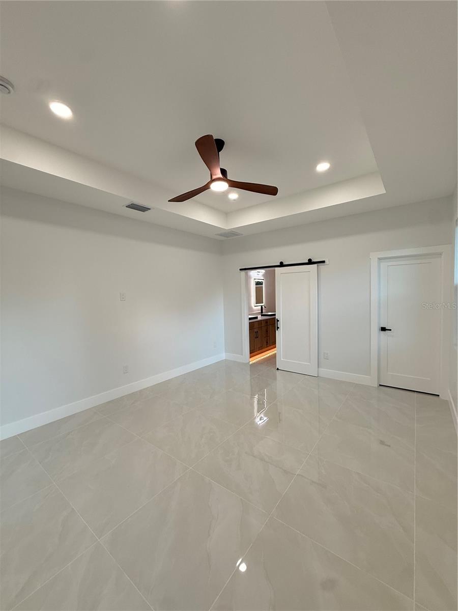 8606 N ALASKA ST — photo 19