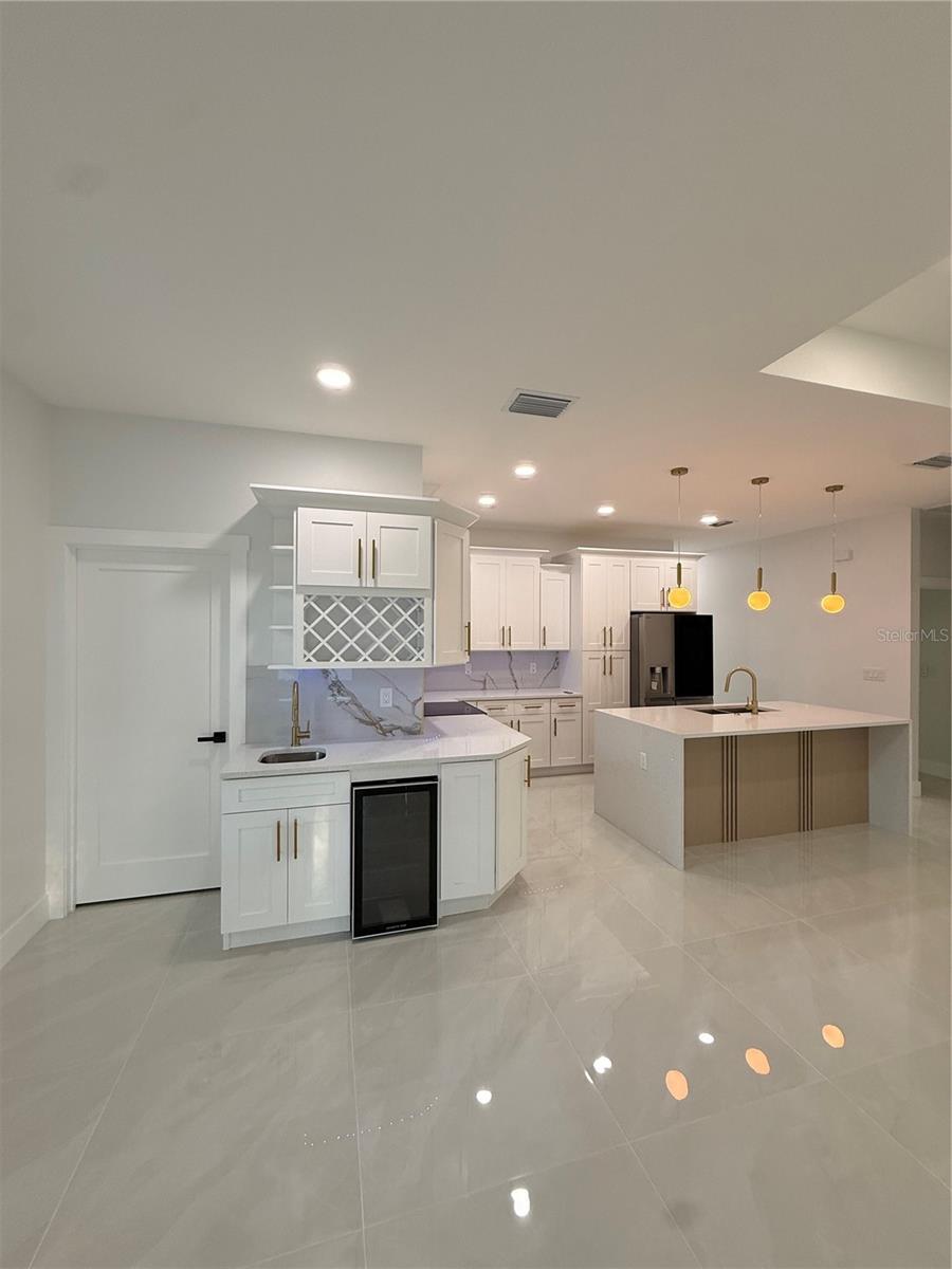 8606 N ALASKA ST — photo 13
