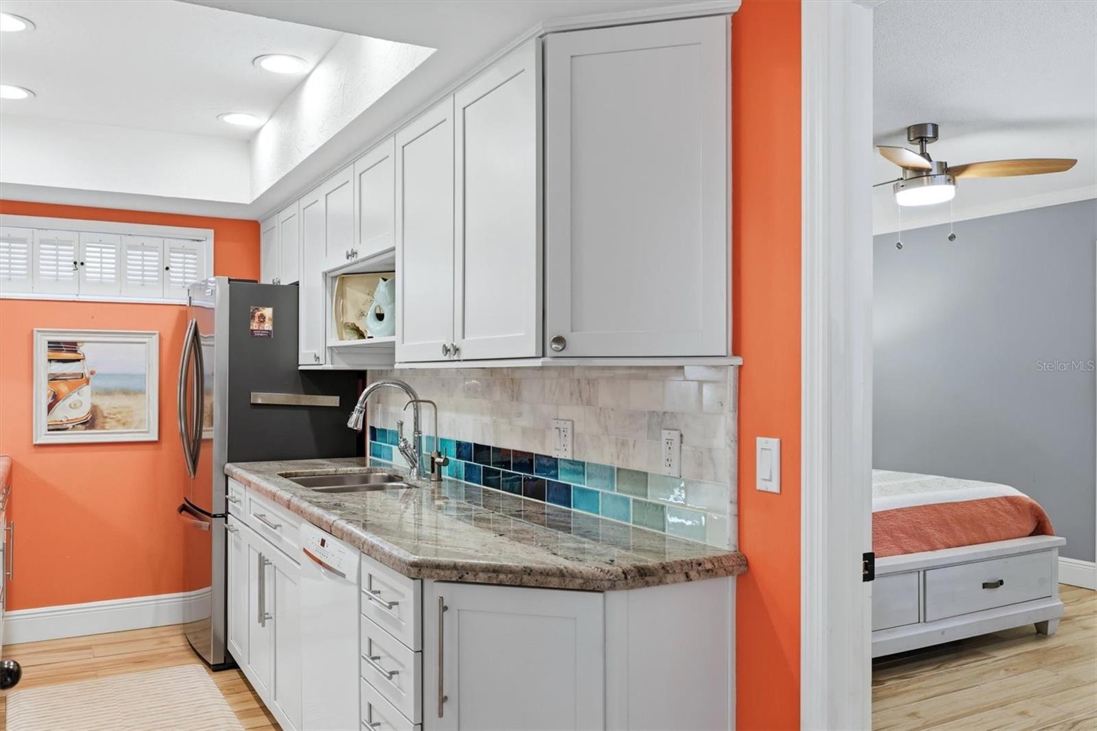6005 MIDNIGHT PASS RD #S6 — photo 20