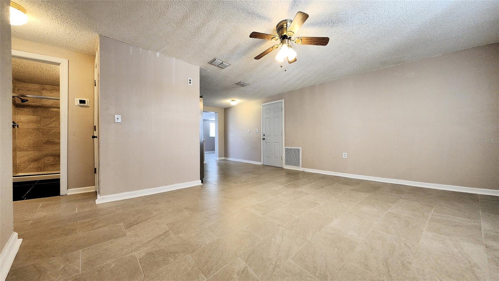 13738 MELANIE AVE — photo 13